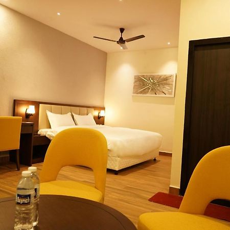 Hotel D Dev Vijayawada Exterior photo